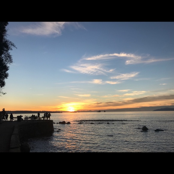 Meet your Posher, Jocelyn - Picture 1 of 1